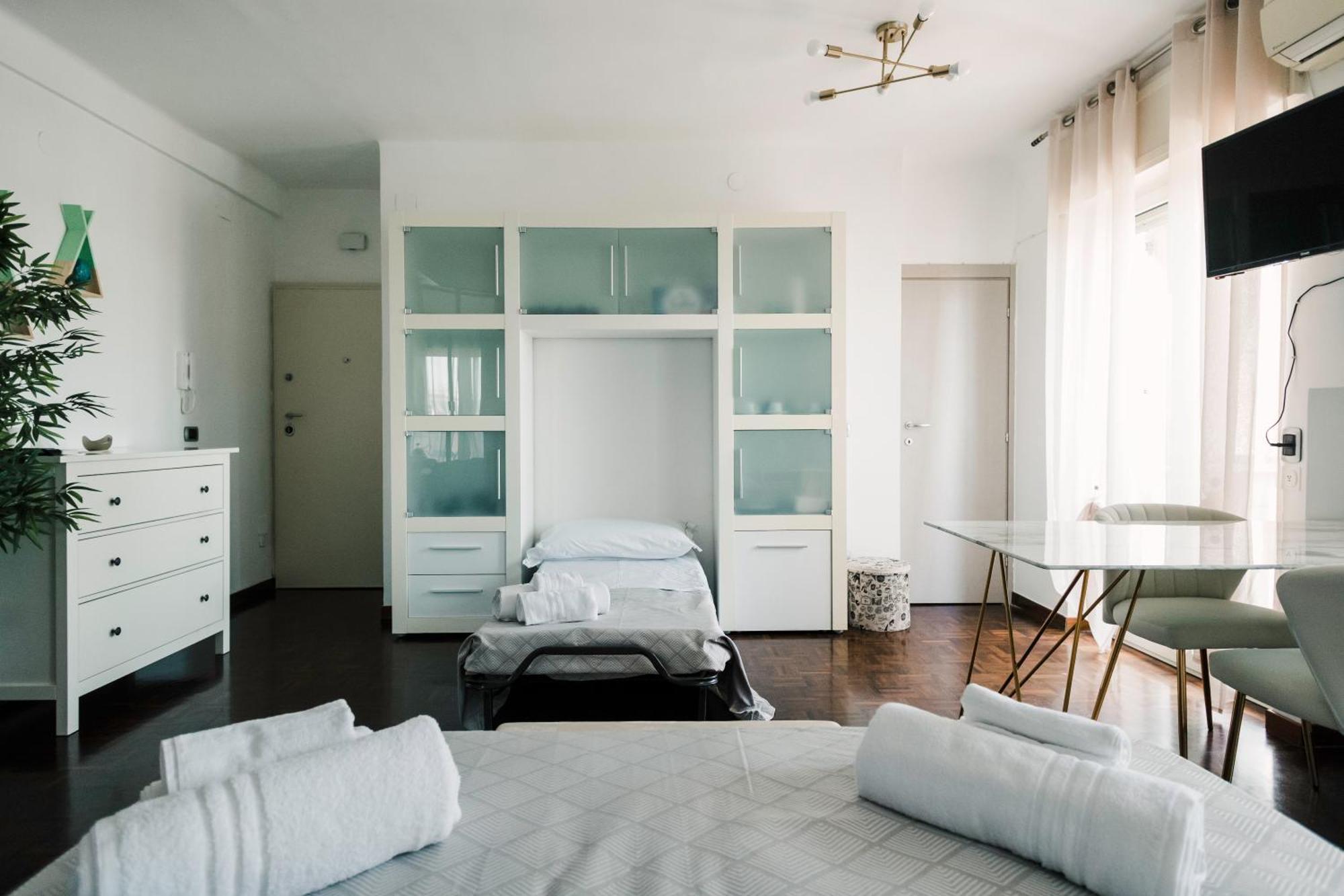 Bari Central Suite - Central Apartment With Sea View - Bari Exterior photo